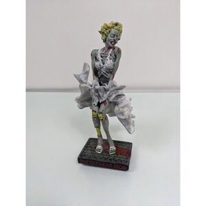 107 Year Itch  - Marilyn Monroe Zombie Statue -‎ Rare & Hard To Find!